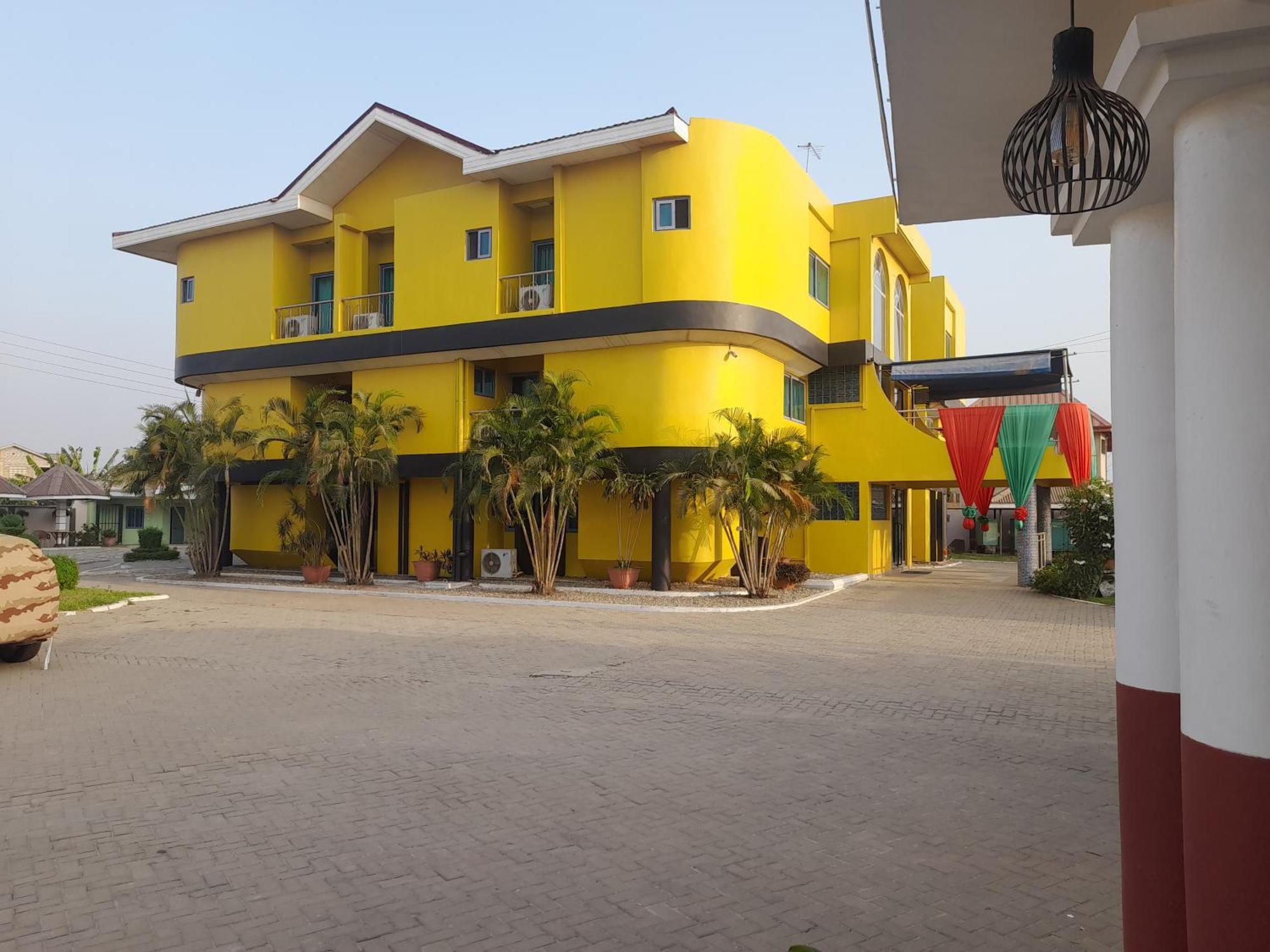 Brookvale Hotel Weija Eksteriør bilde