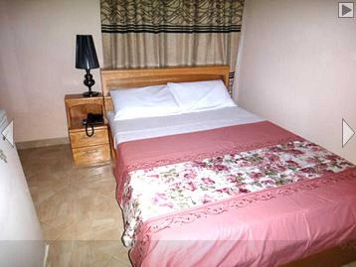 Brookvale Hotel Weija Eksteriør bilde