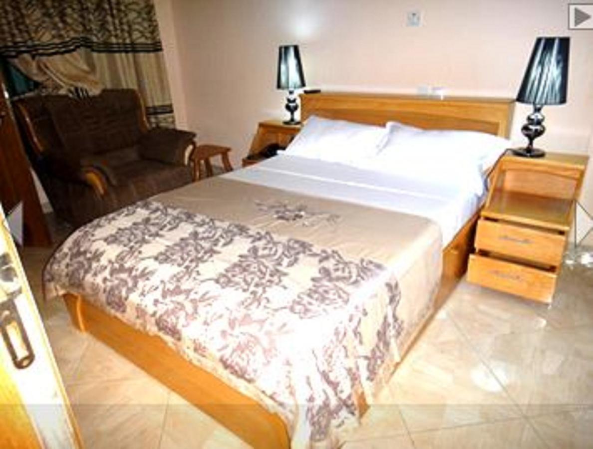 Brookvale Hotel Weija Eksteriør bilde